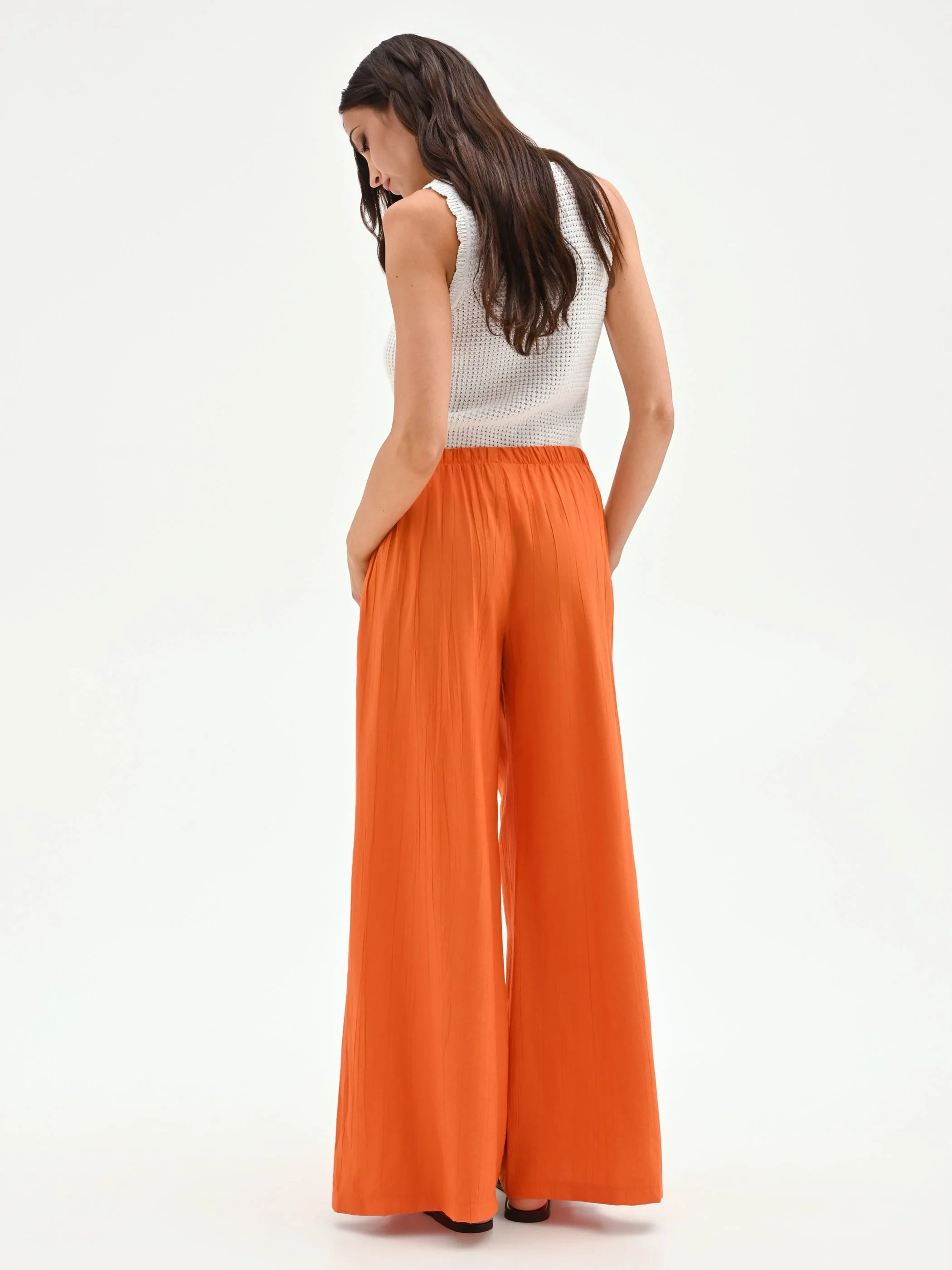 Pantalone palazzo arancio in viscosa - Image 3