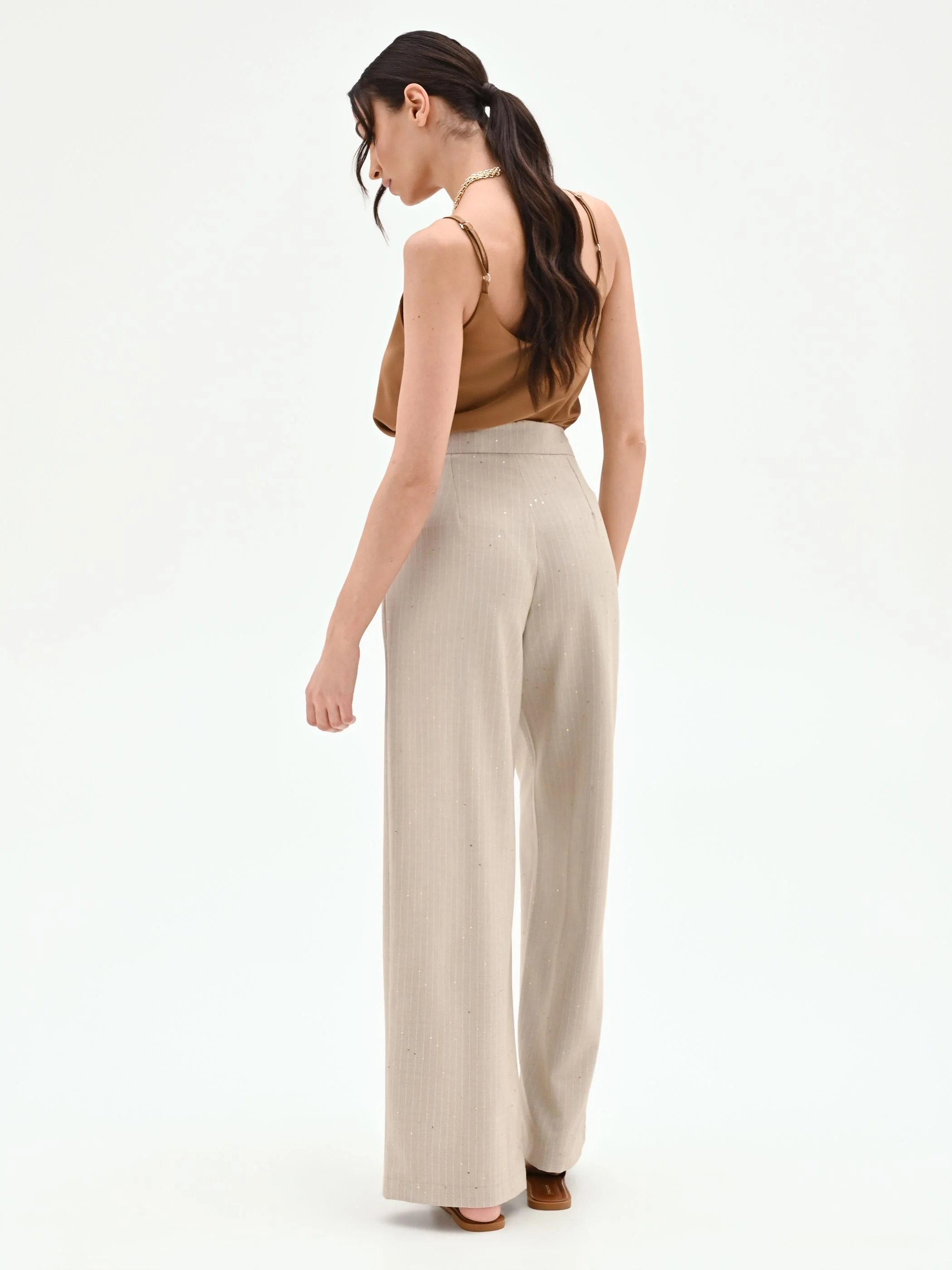 Pantalone palazzo beige gessato con punti luce - Image 3