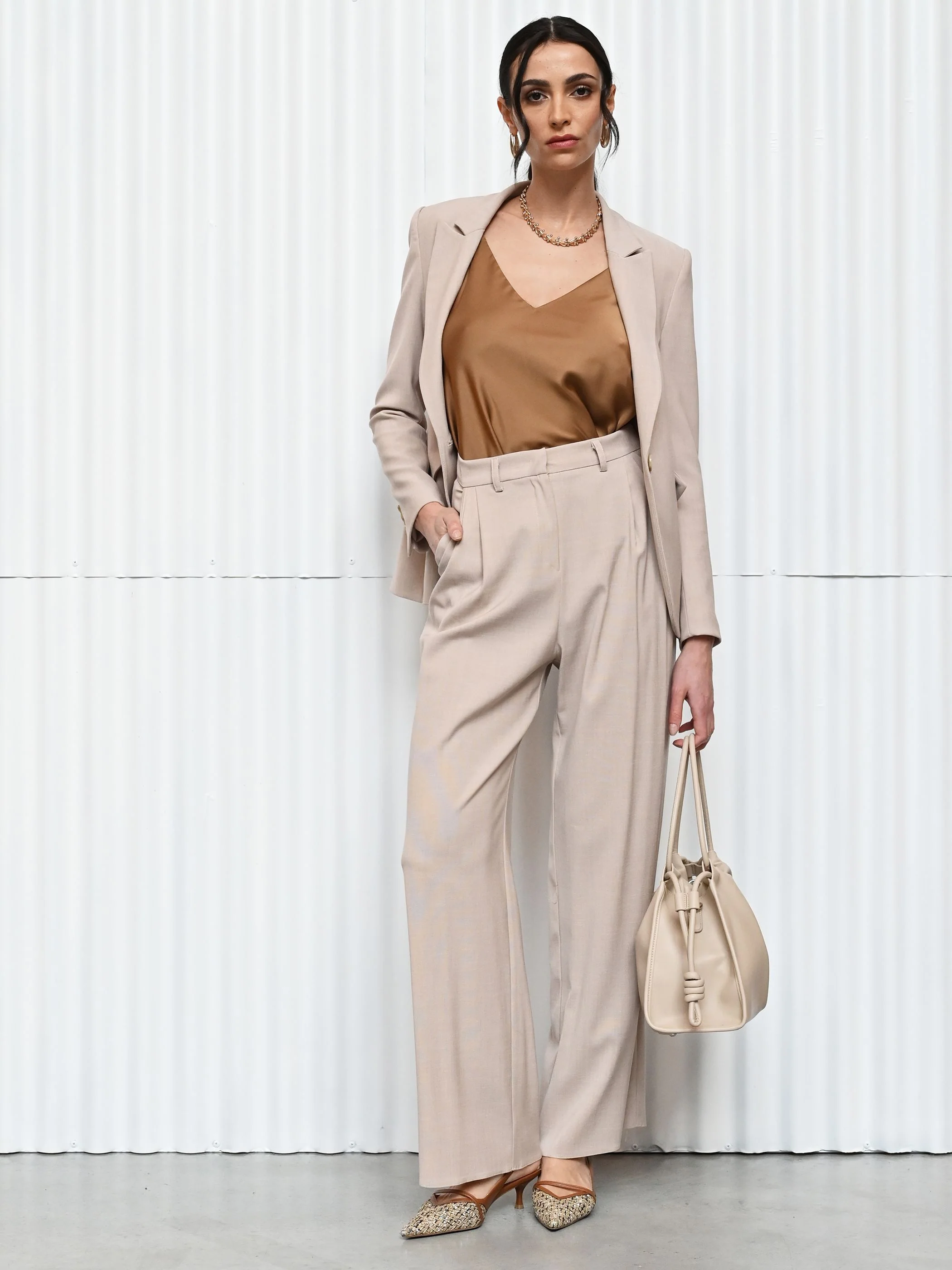 Pantalone palazzo tortora beige - Image 7