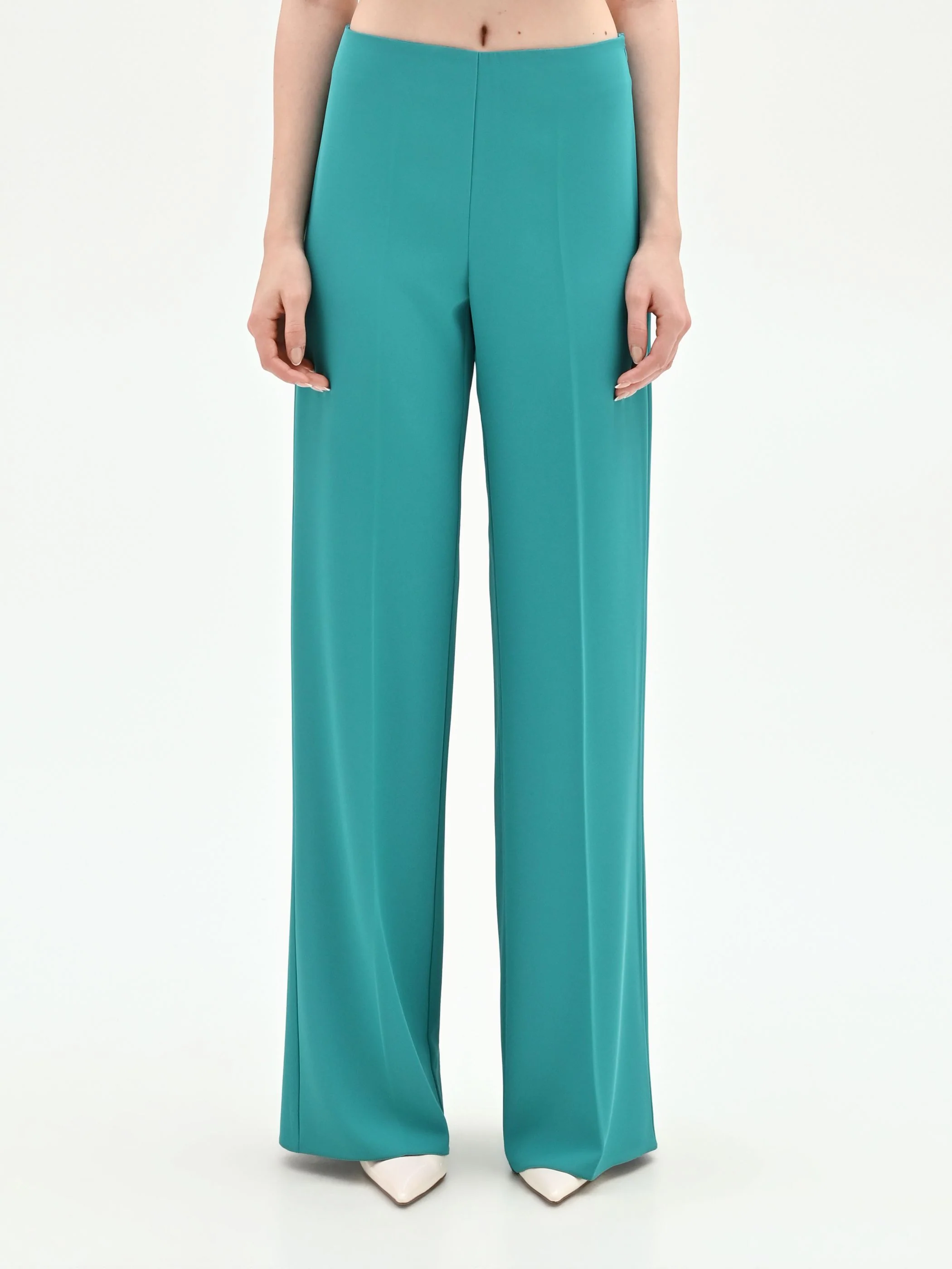 Pantalone palazzo turchese azzurro dalla linea fluida - Image 2