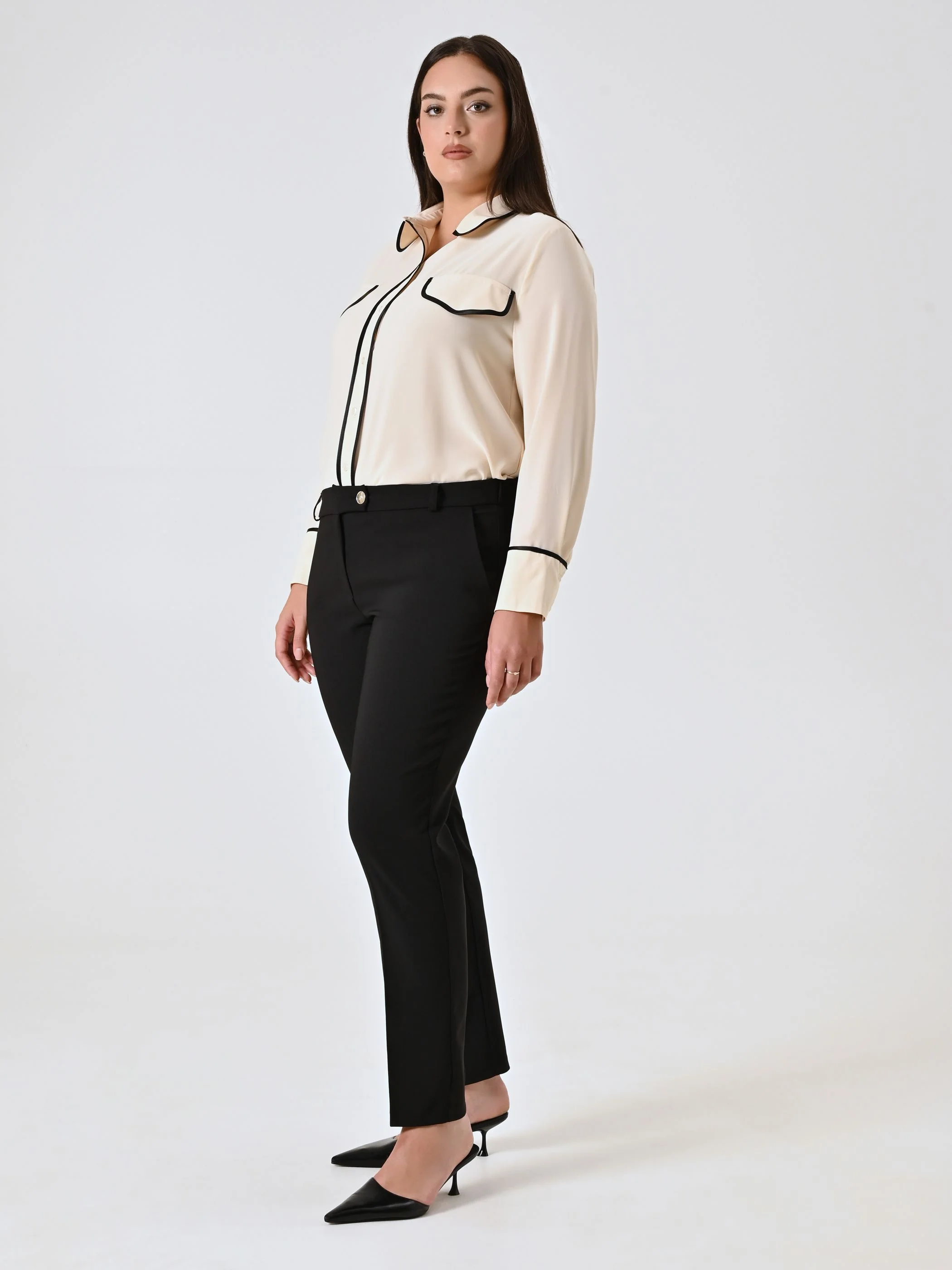 Pantaloni Curvy Straight Neri - Image 4