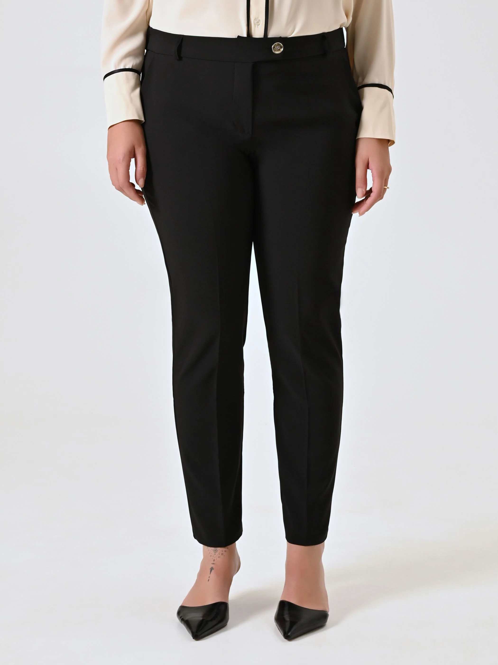 Pantaloni Curvy Straight Neri - Image 5