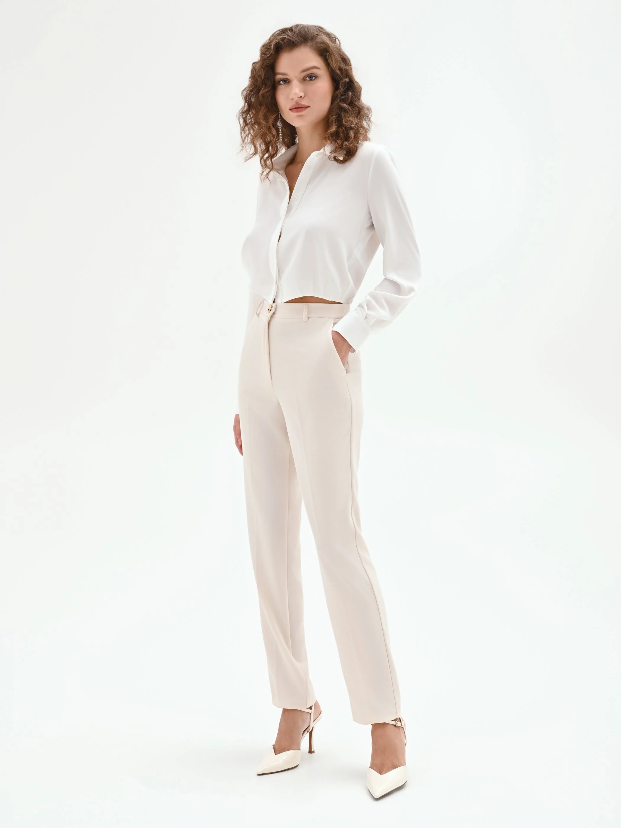 Pantaloni slim bianchi in tessuto fluido mano Crepe - Image 4