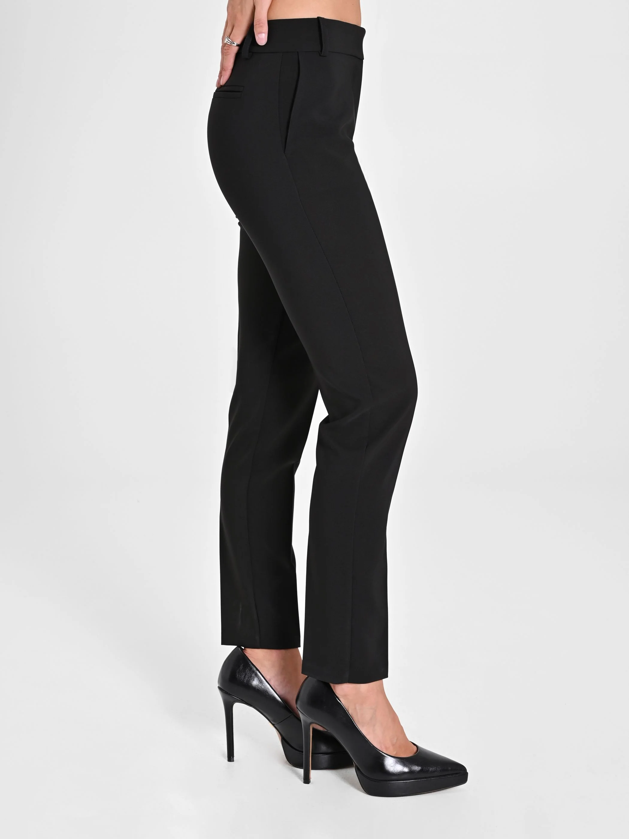 Pantaloni Slim in Tessuto Tecnico - Image 4