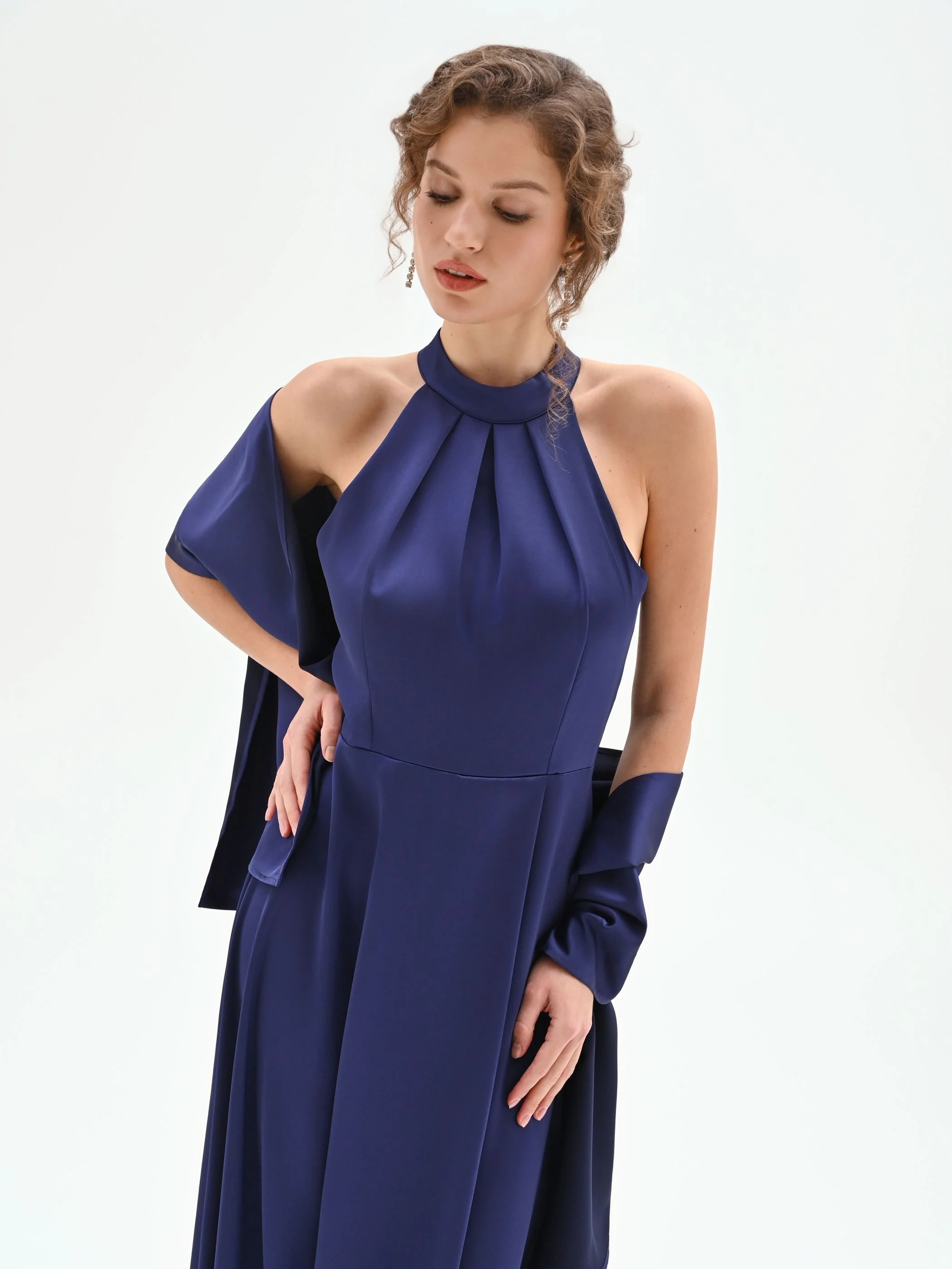 Stola atelier in raso blu indaco - Image 4