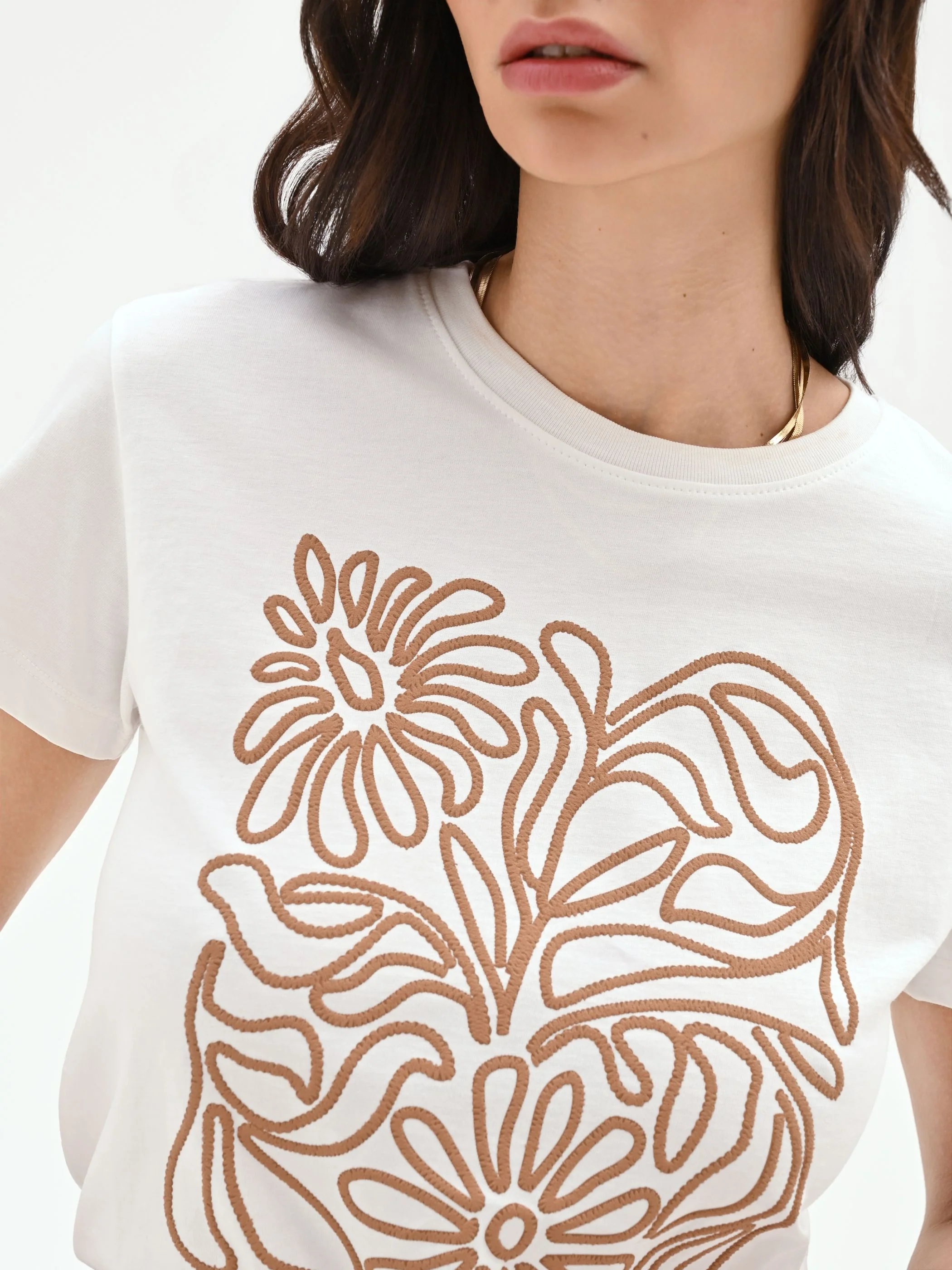 T-shirt panna con stampa grafica - Image 4