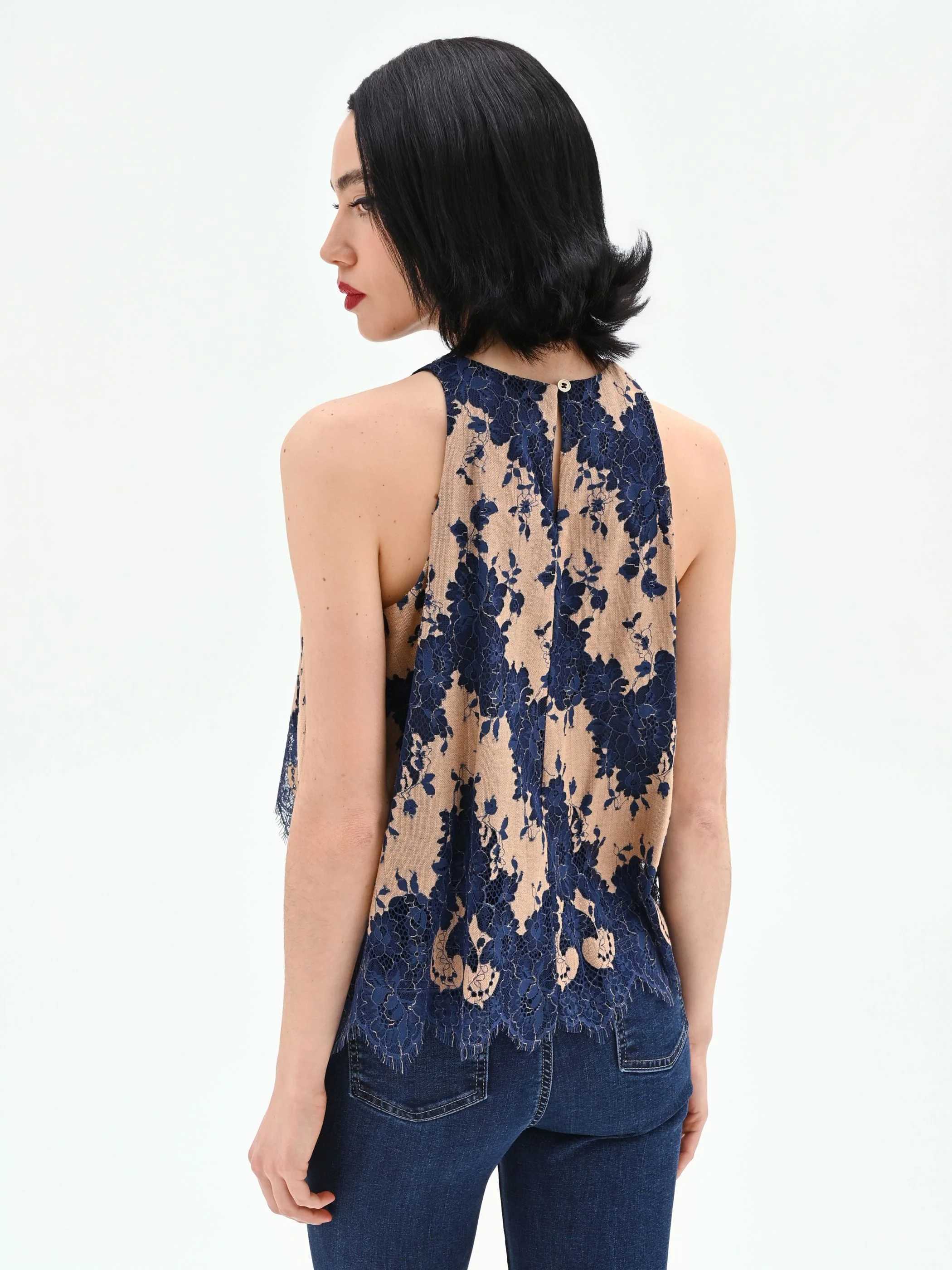 Top blu in pizzo macramè bicolore - Image 3
