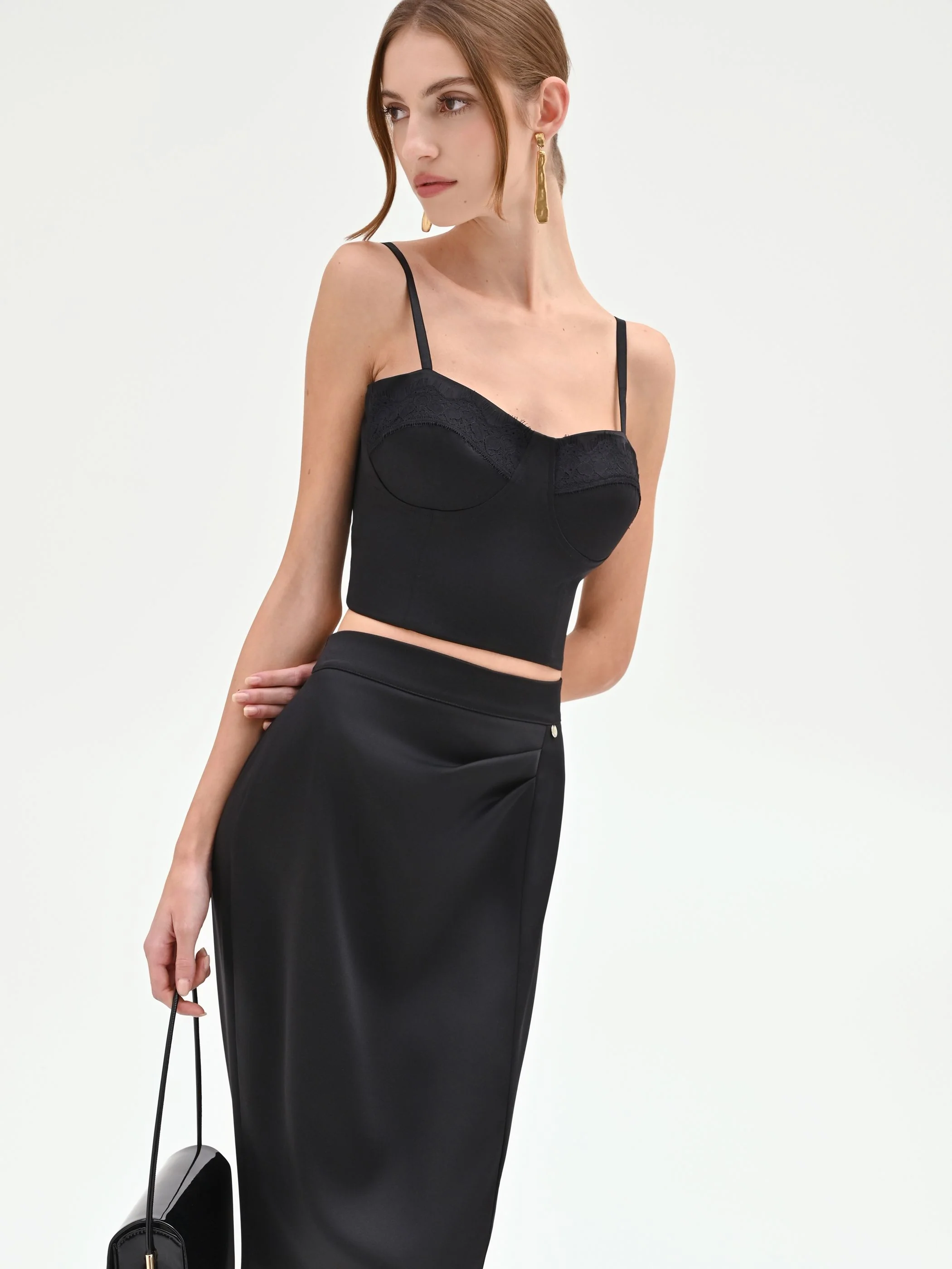 Top bustier nero con profili in pizzo - Image 6