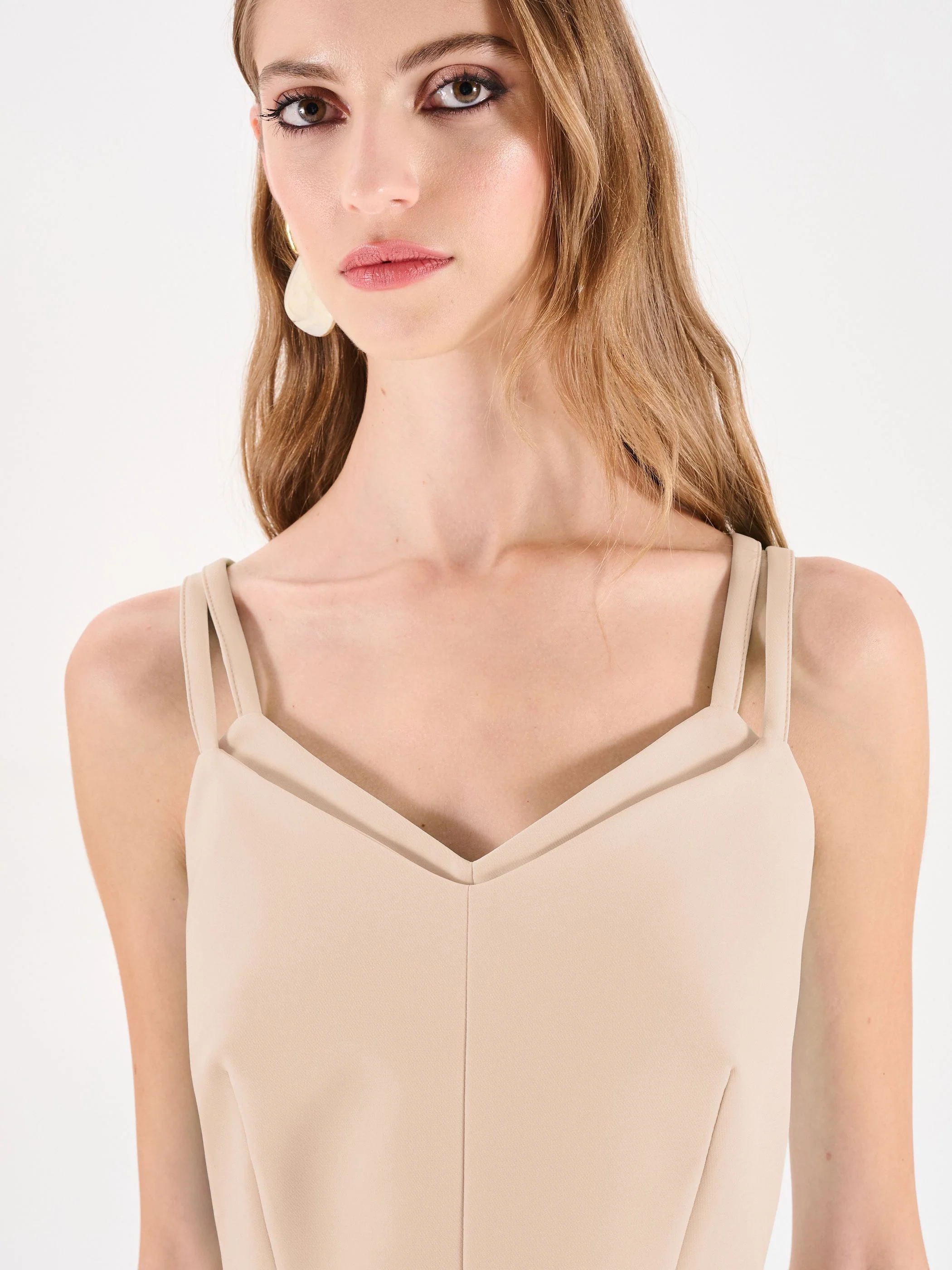 Top crop beige chiaro con doppie spalline - Image 3