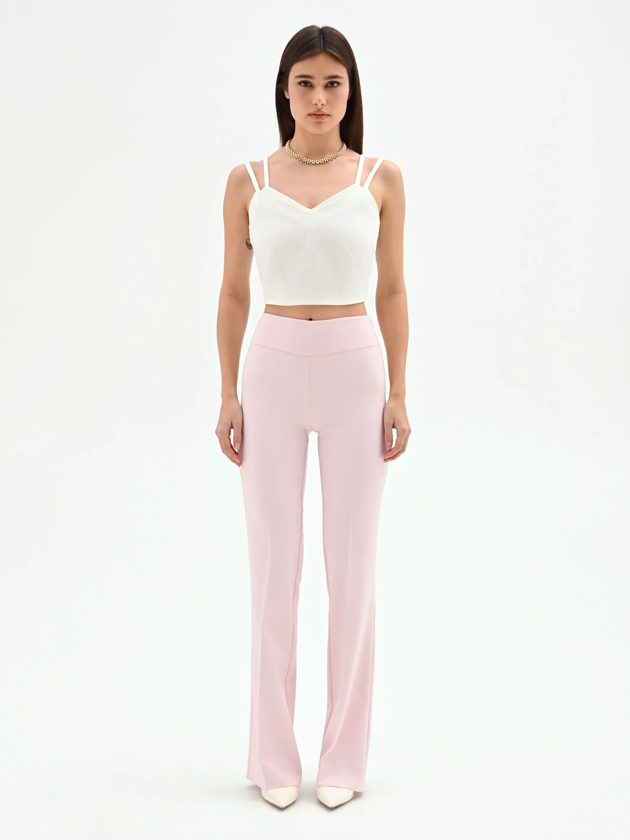 Top crop bianco con doppie spalline