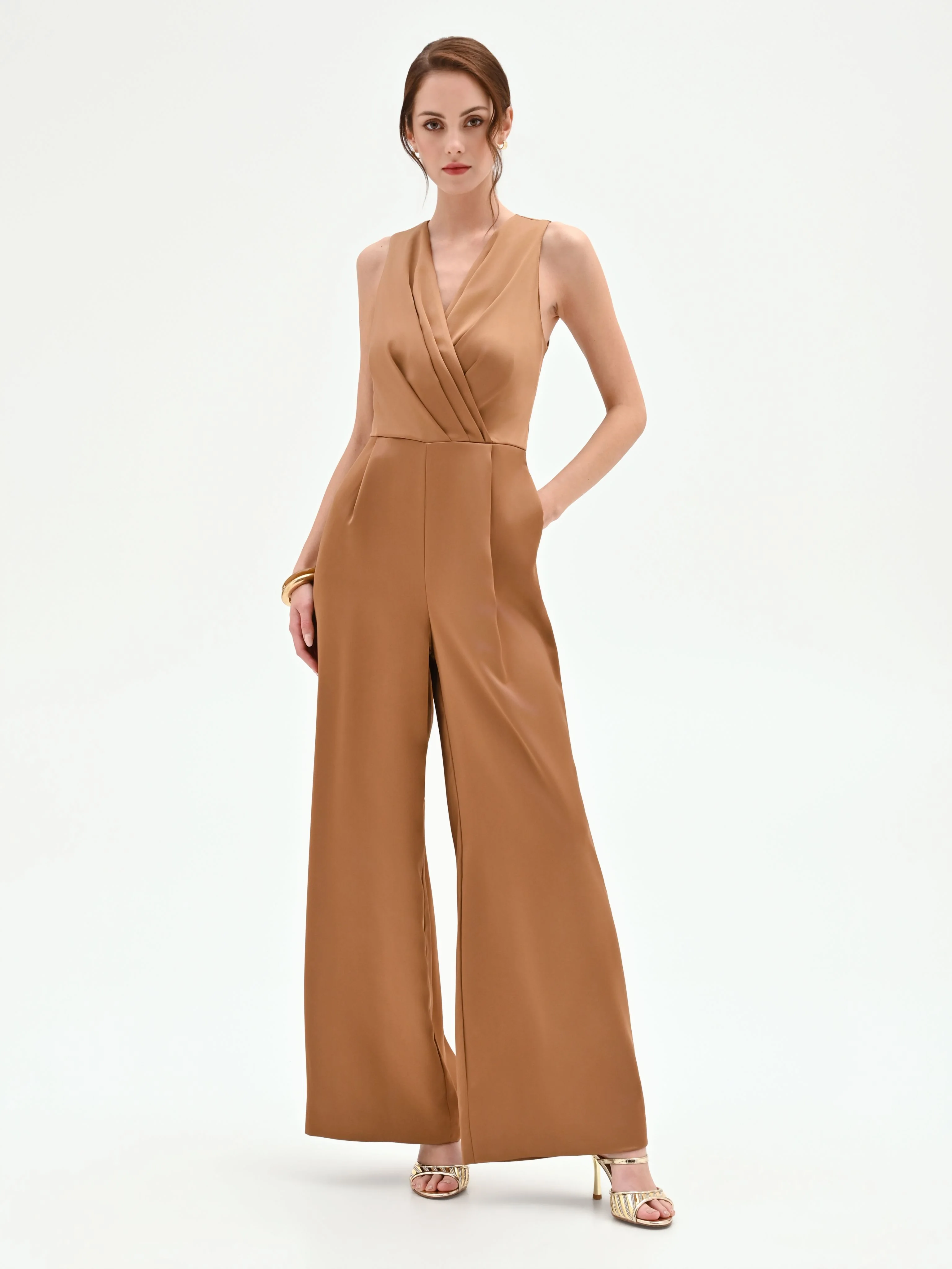 Tuta intera marrone bronzo con pantalone a palazzo - Image 3