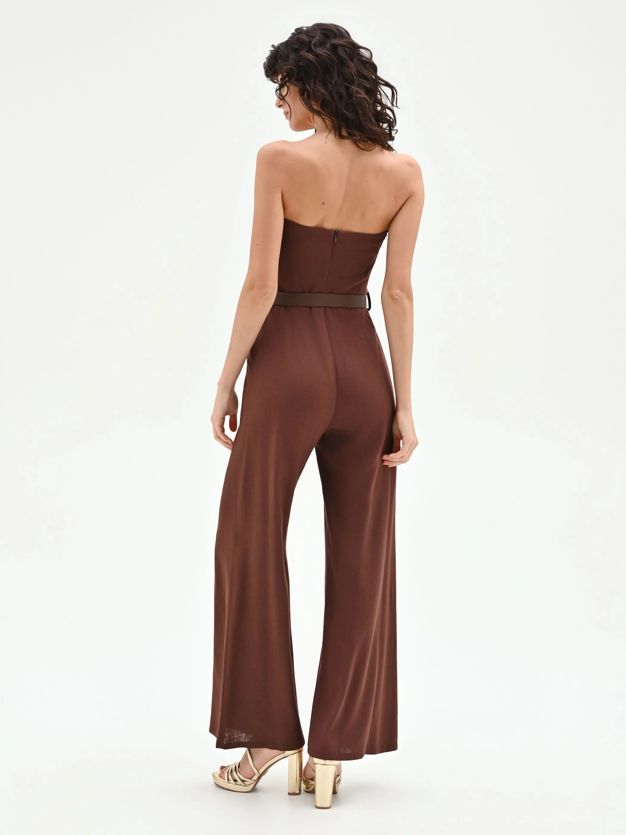 Tuta intera marrone con pantalone a palazzo - Image 2